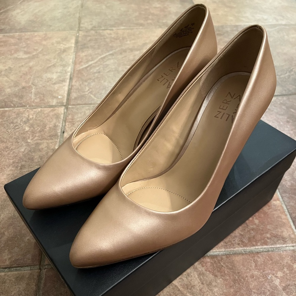 Naturalizer Natalie Pumps - caramel pearl - size 7
